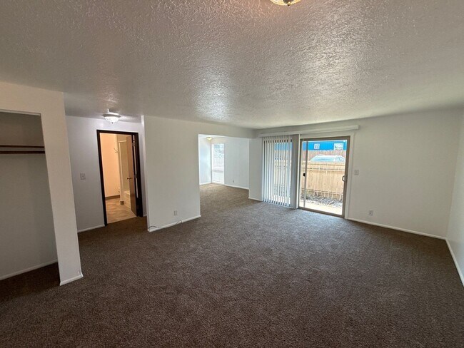 Photo - 1828 Liberty St NE