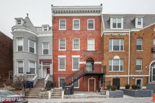 Building Photo - 2920 Sherman Ave NW Rental