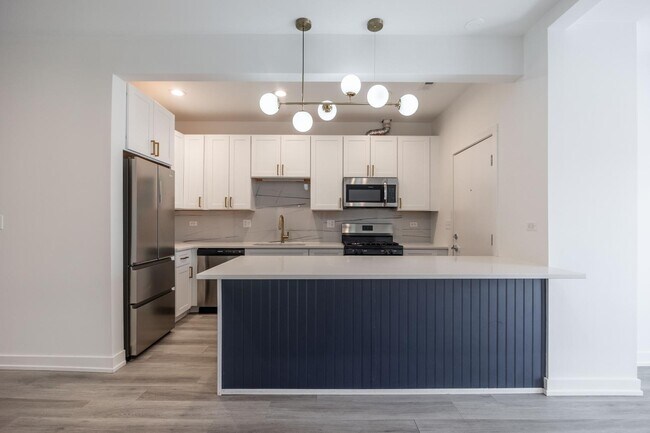 4937 N St Louis Ave Unit 2S