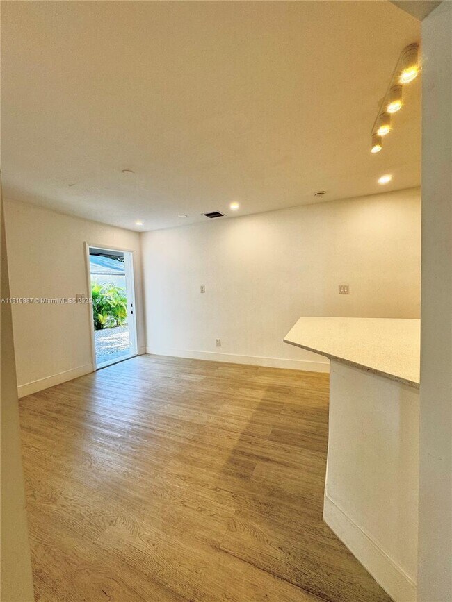 Photo - 111 NW 7th Ave Unit 1