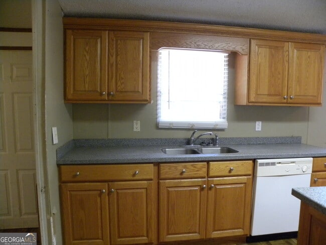 Photo - 2627 Cole Rd