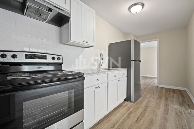 Photo - 8 S Reed Ave