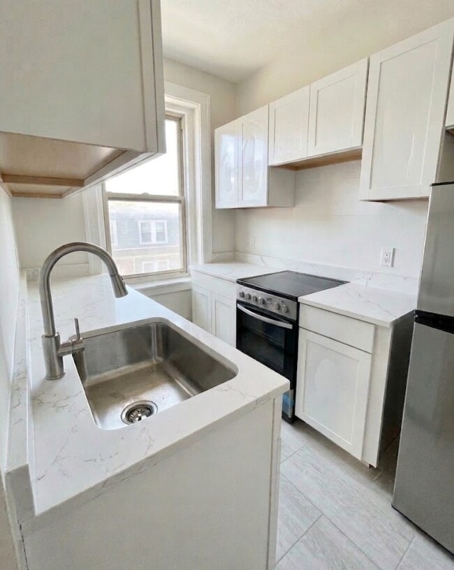 Building Photo - 15 Colborne Rd Unit 18