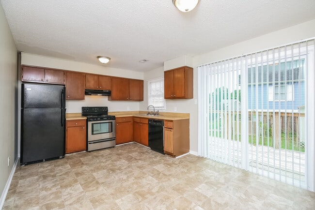 Photo - 2804 Patio Pl