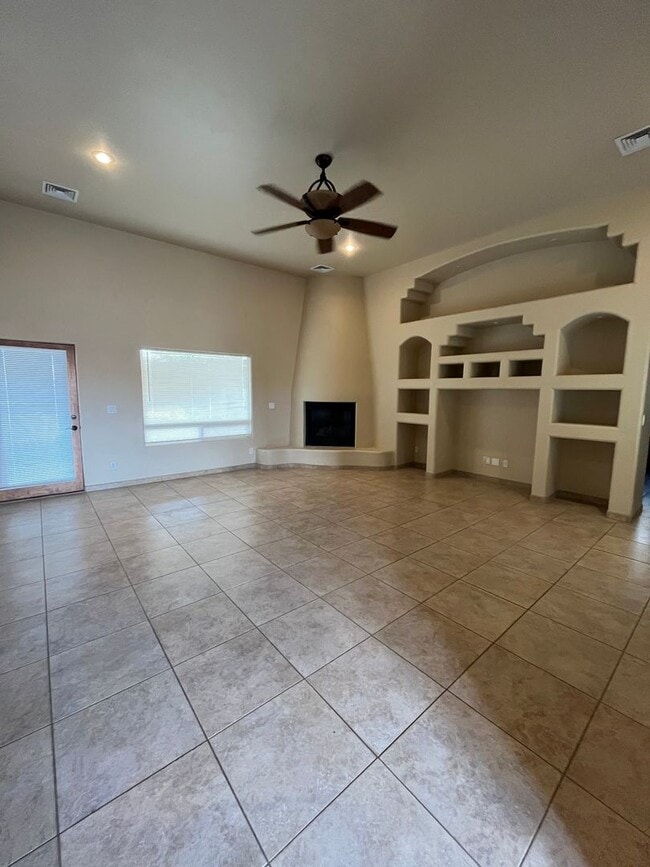 Photo - Beautiful 3 Bedroom Home! Available Now!