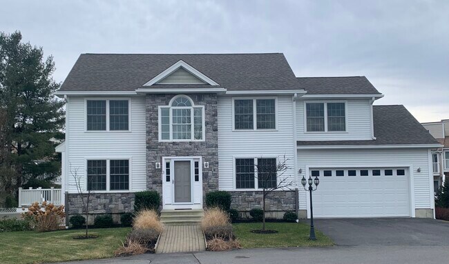 Pinewood Estates Apartments For Rent In Pepperell Ma Forrent Com