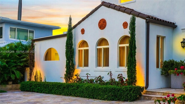 Photo - 1201 NE 85th St