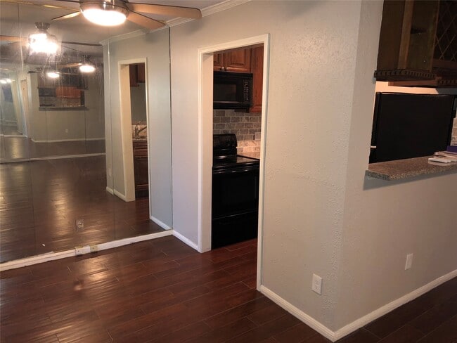 Photo - 2507 Montrose Blvd Unidad 5