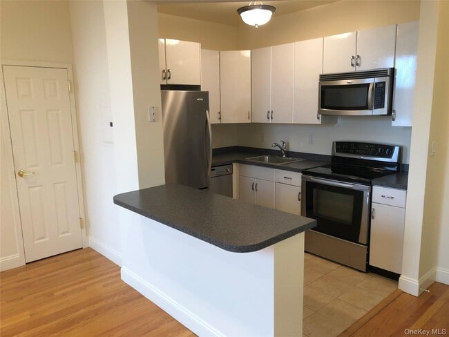 Photo - 303 Main St Unit 2F