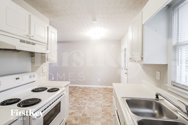 Photo - 262 Kesler Ct