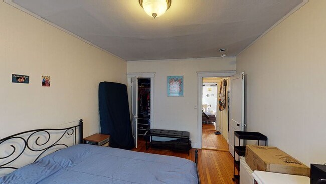 Photo - Beautiful spacious penthouse unit with great location in Allston available NOW!!