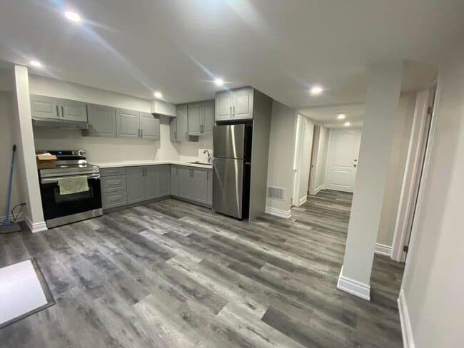 Photo - 1125 Durno Crt