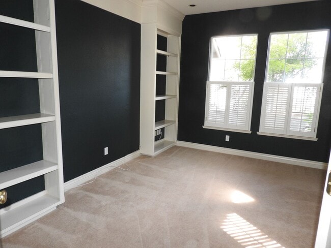 Photo - Beautiful Granite Bay Home in Gated Community