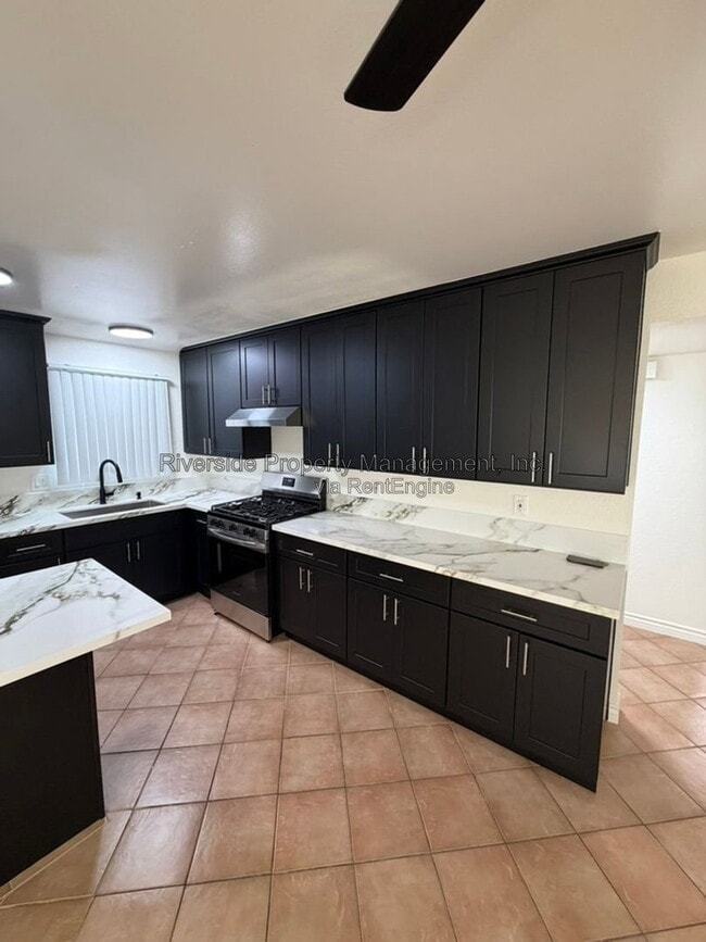 4500 Sutton Pl