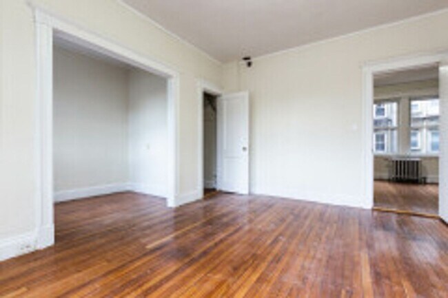 Photo - Spacious Fenway 1 Bed with Alcove | Renovated Eat-In Kitchen, Heat & Hot Water Included