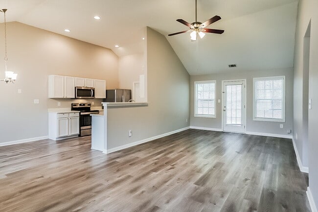 Photo - 4925 Brookwood Pl