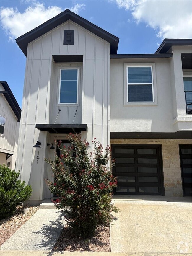 Building Photo - 12001 Vista Parke Dr Unit 101 Rental