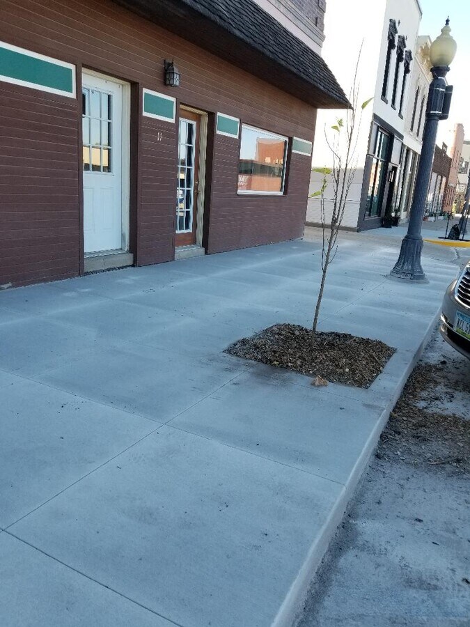 Photo - 17 E Howard St