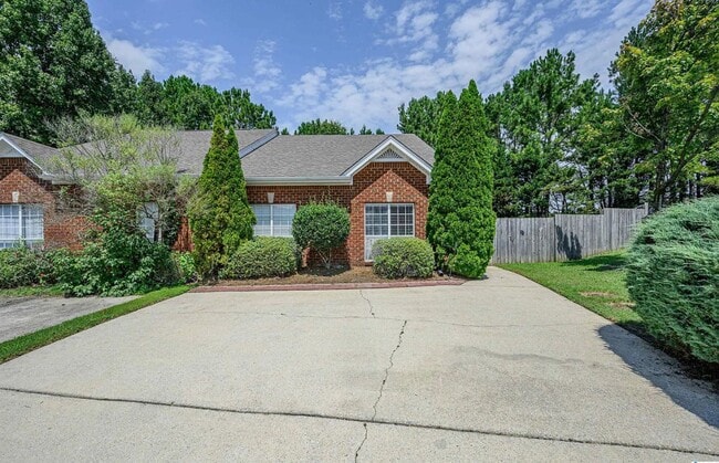Building Photo - Townhouse in Weatherly (Alabaster)