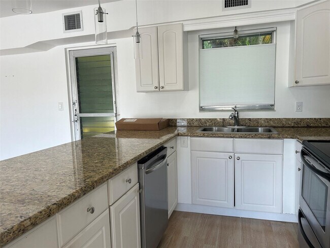 Photo - 77 Hendricks Isle Unit 10