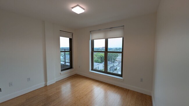 Photo - 90 Malvern St