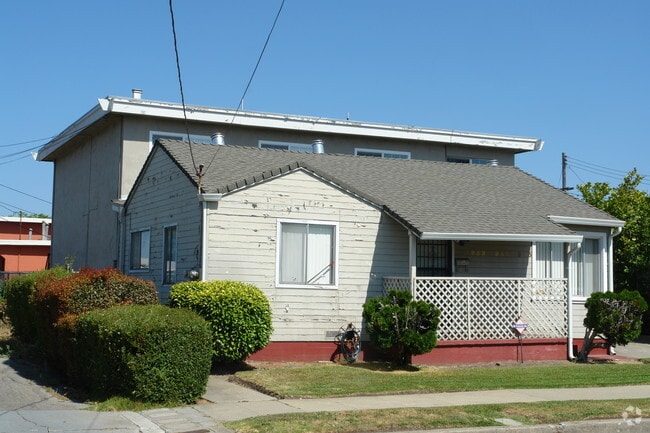 945 S 45th St
