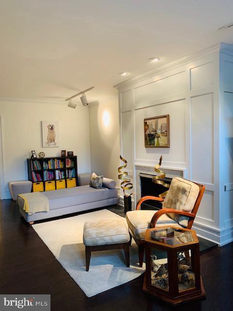 Photo - 323 Pine St Unit 1F