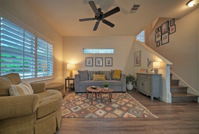 Photo - 301 Windridge Vlg Cv