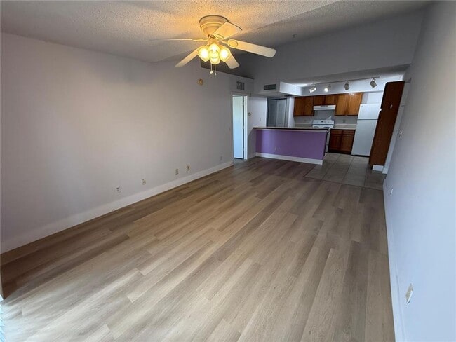 Photo - 9907 Westwood Dr Unit 21