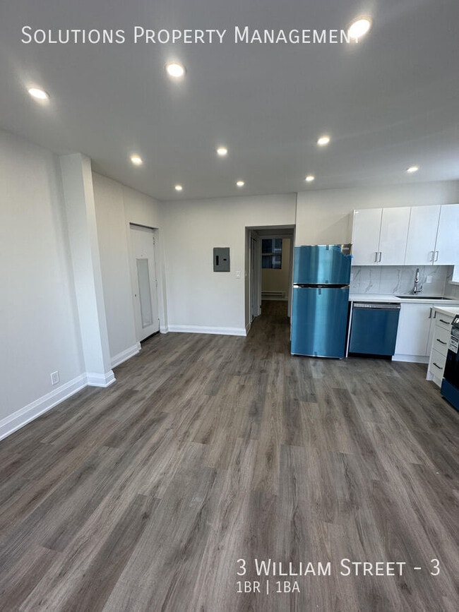Building Photo - Bright Beautiful 1 Bedroom Unit 3