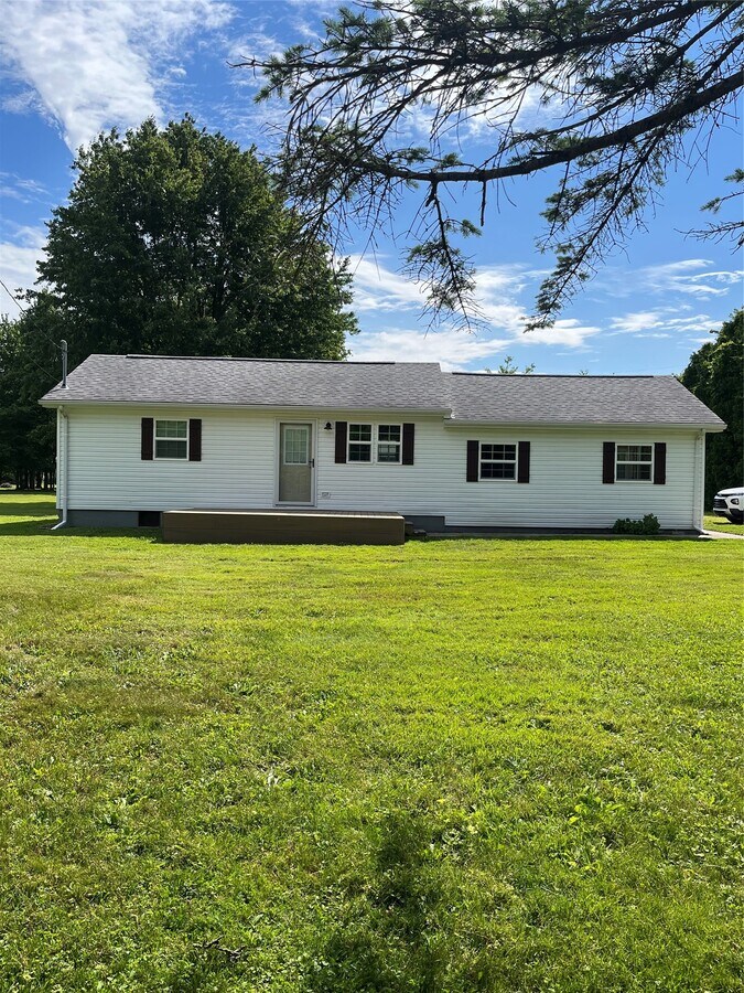 Photo - 1261 Avonia Rd