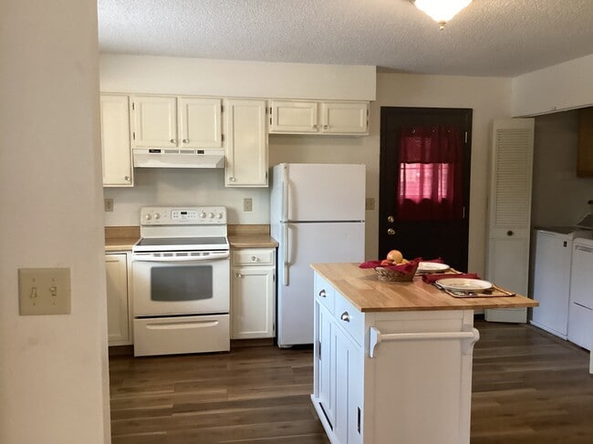 Photo - 813 Pine Ave Unit A