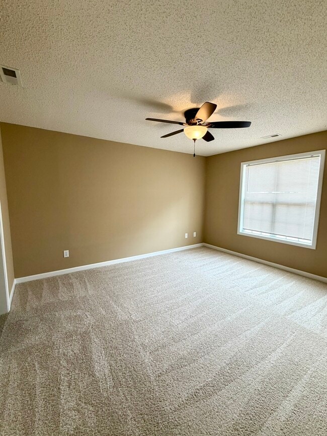 Photo - 132 Brook Pl