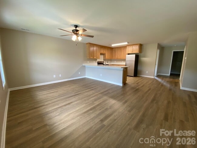 Building Photo - 1961 Glen Manor Ct