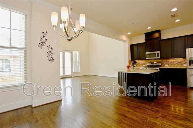 Photo - 2614 Shady Woods Ln