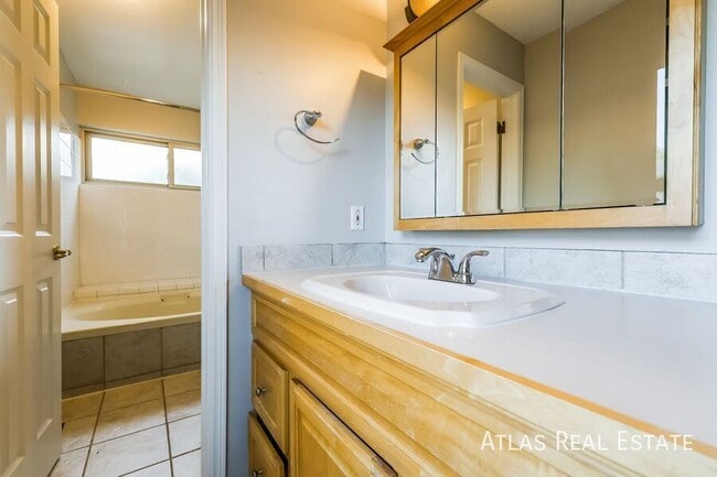 Photo - 10102 W Ida Ave