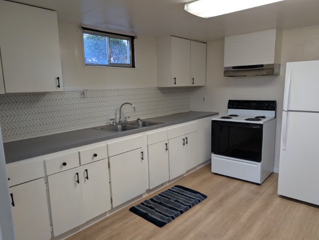 Photo - 131 W 19th Ave Unit 2