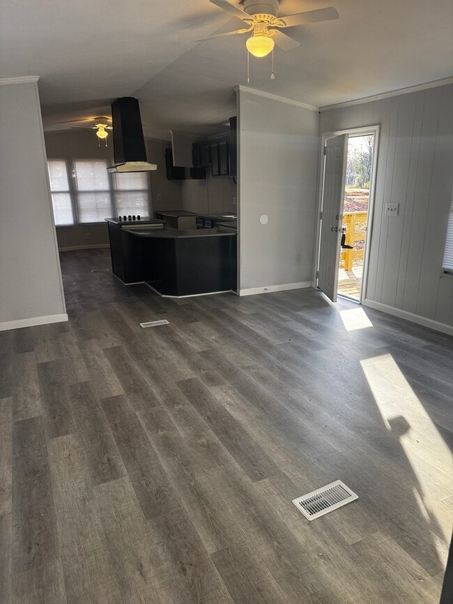 Photo - 518 Daugherty Rd