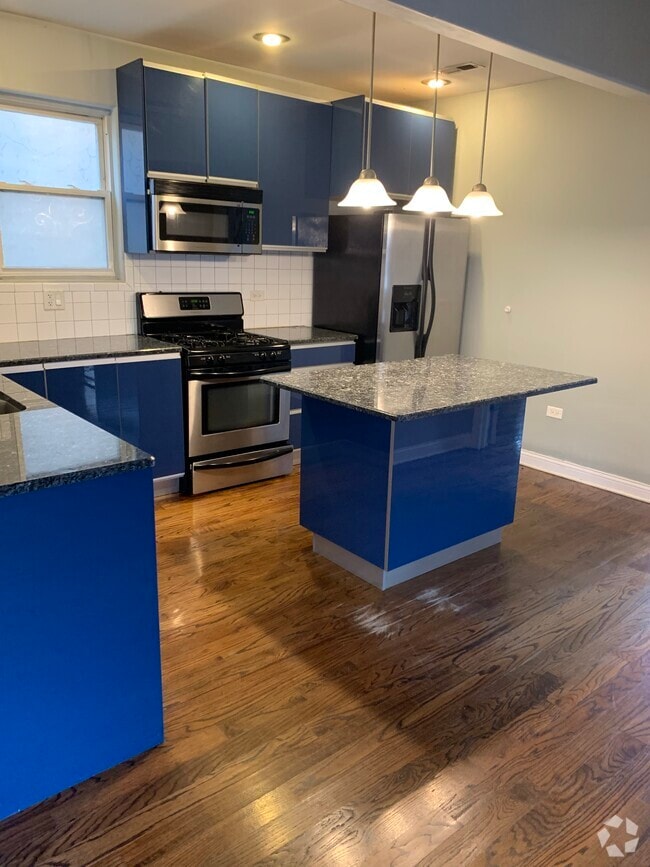 Building Photo - 3444 W Schubert Ave Unit 2 Rental
