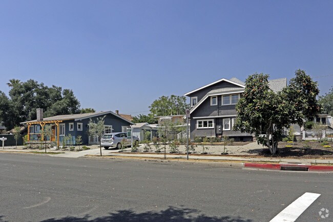 Photo - 405 N Avenue 66