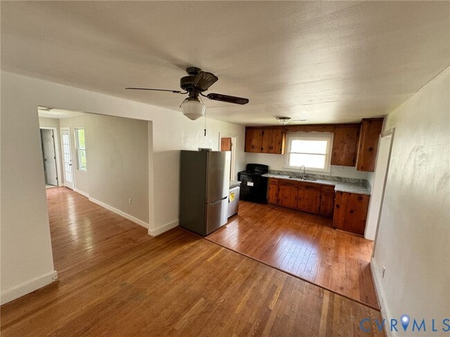 Photo - 2922 Lincoln Ave