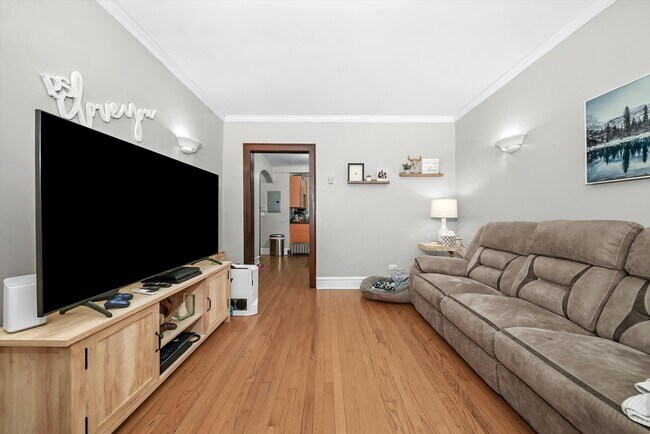 Photo - 1929b Grove Ave Unit 303