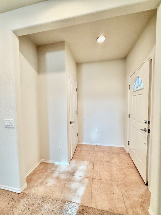 Photo - 13600 Breton Ridge St