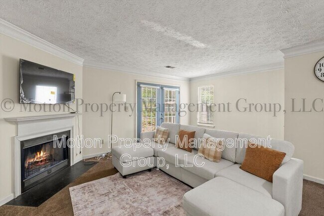 Photo - 6426 Charter Way