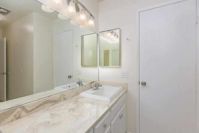 Photo - 2308 Altisma Way Unit #218