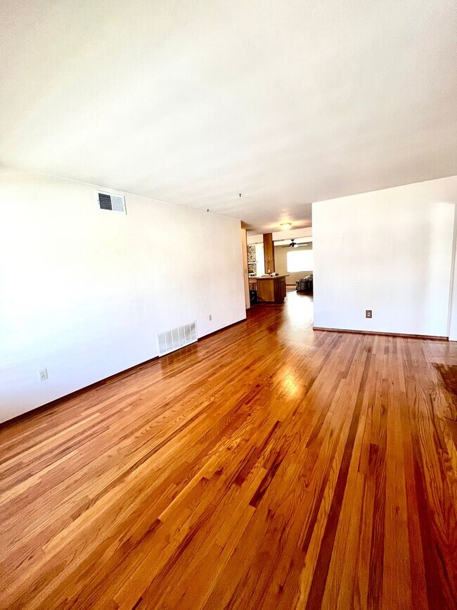 Charming North West Clairemont 4BD/2BA Hom... Rental House Rental in