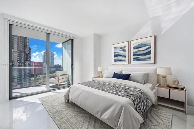 Photo - 1300 S Miami Ave Unidad 1705 Rental