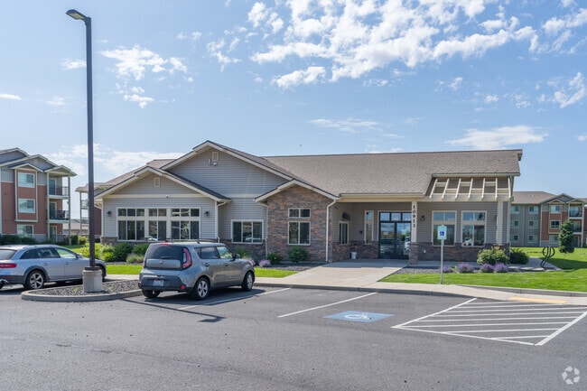 Leasing Office - Copper Landing