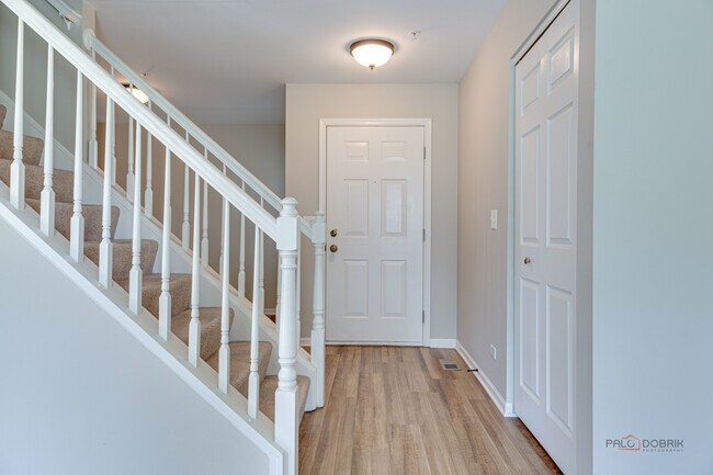 Photo - 2487 Dickens Dr