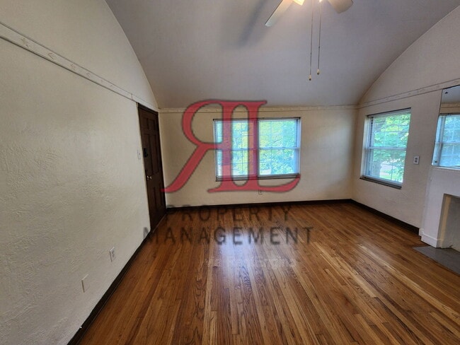 Photo - 1088 Northwest Blvd Unit D